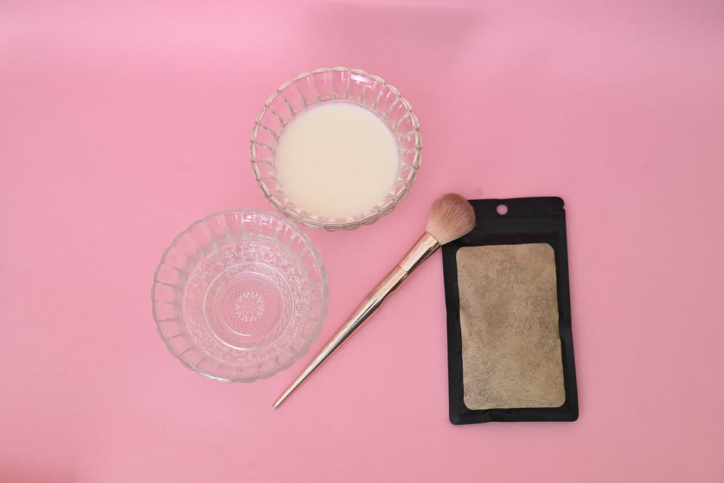 ANTI-ACNE MUDMASK { CONTROL OIL, REMOVE DEAD SKINS}