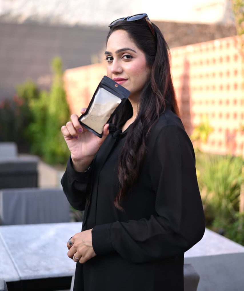 ANTI-ACNE MUDMASK { CONTROL OIL, REMOVE DEAD SKINS}